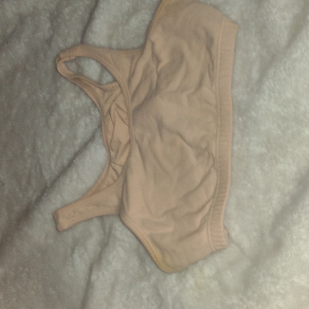 A kid sports bra